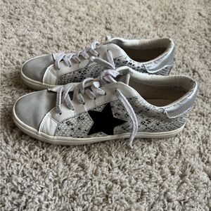 Vintage Havana White and Silver Star Sneakers